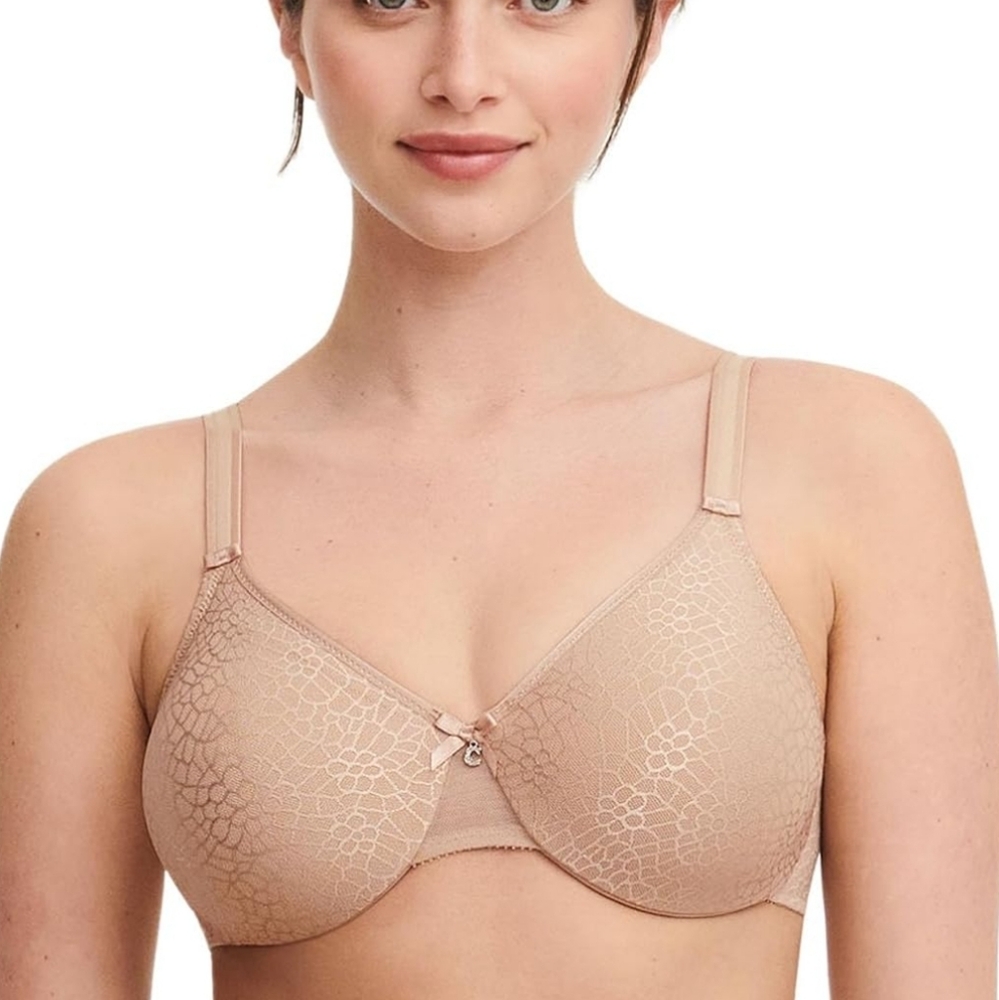 NWT! Chantelle Minimizing Effect Bra, Nude, 36C